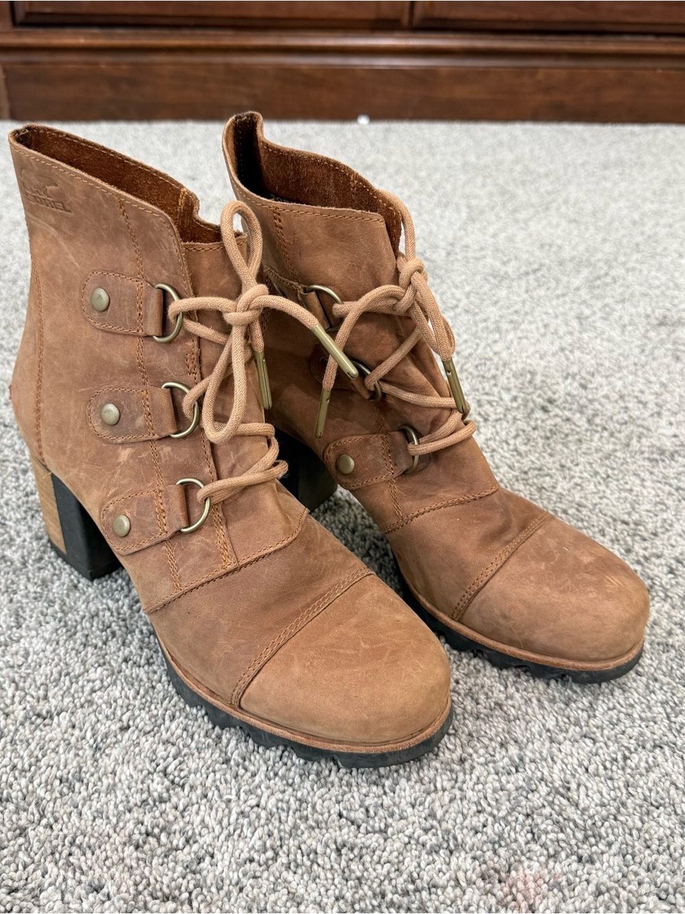 Sorel Addington Chelsea LaceUp Ankle Boots Elk Tan Brown Leather waterproof US 8
